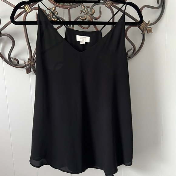 NWOT LOFT top. MP - Picture 1 of 4